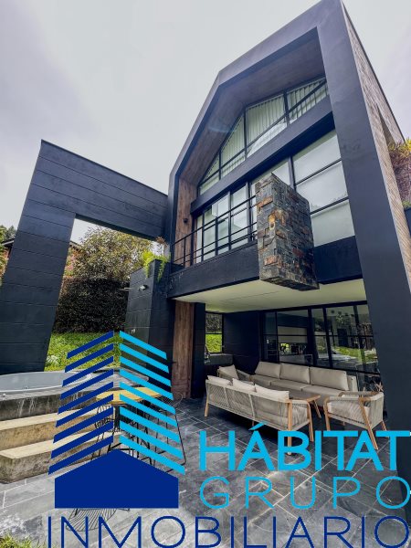 Casa-Finca en Venta en Alto De Las Palmas