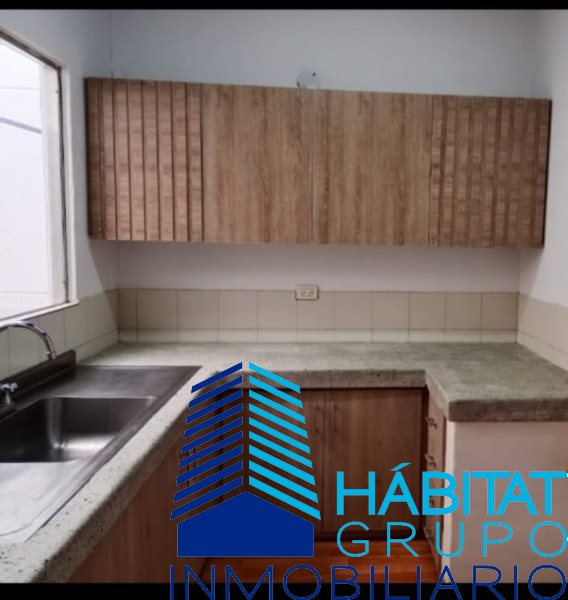 Casa en Arriendo en Laureles