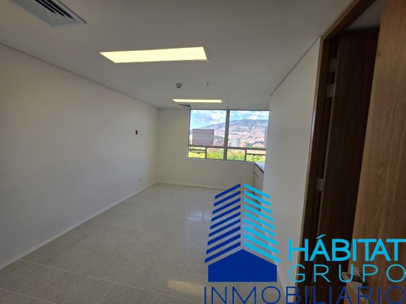 Oficina-Consultorio en Arriendo en La America