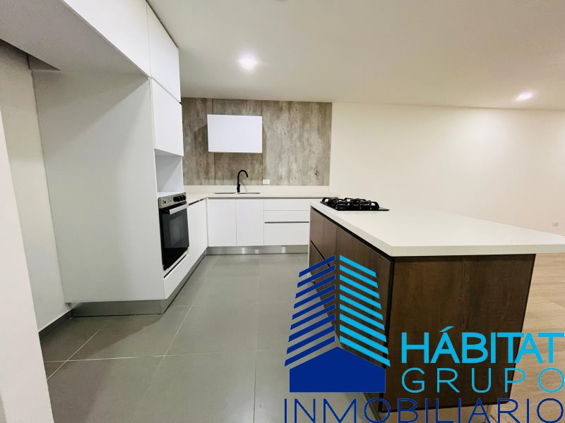 Apartamento en Arriendo en Loma De Las Brujas
